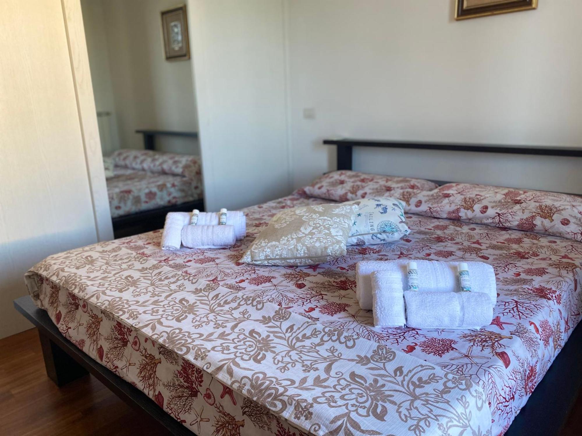 Villetta Relax Fast Wi-Fi 9 Min Porto Civitavecchia Santa Marinella Phòng bức ảnh
