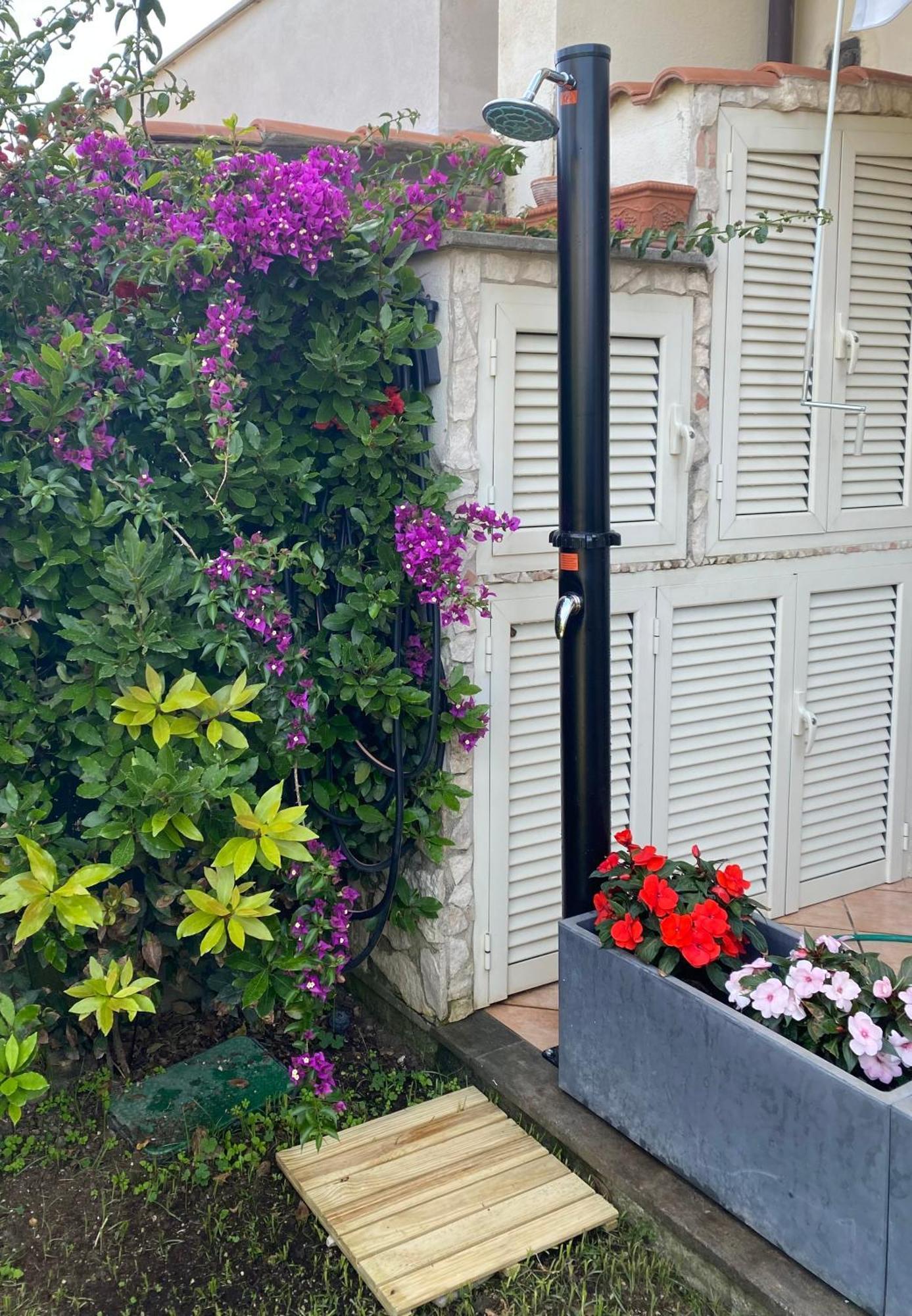 Villetta Relax Fast Wi-Fi 9 Min Porto Civitavecchia Santa Marinella Ngoại thất bức ảnh